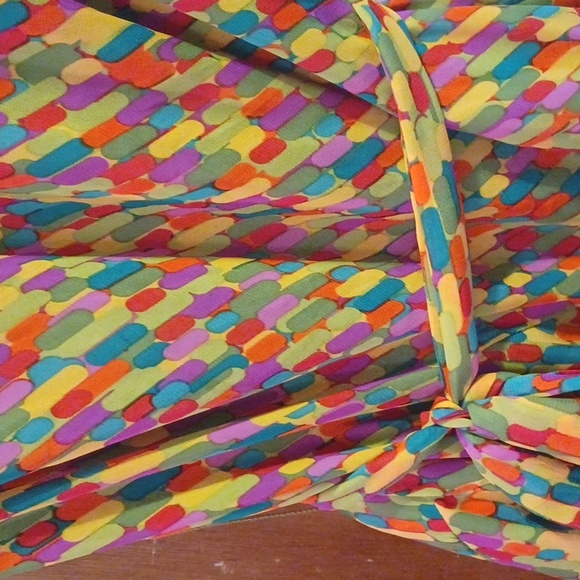 Pretty Colorful Dress size 4 - Picture 3 of 7